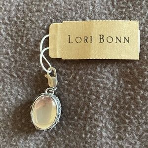 Lori Bonn Valentine/Keepsake Photo Locket